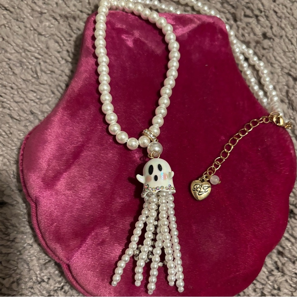 NWOT Betsey Johnson ghost necklace